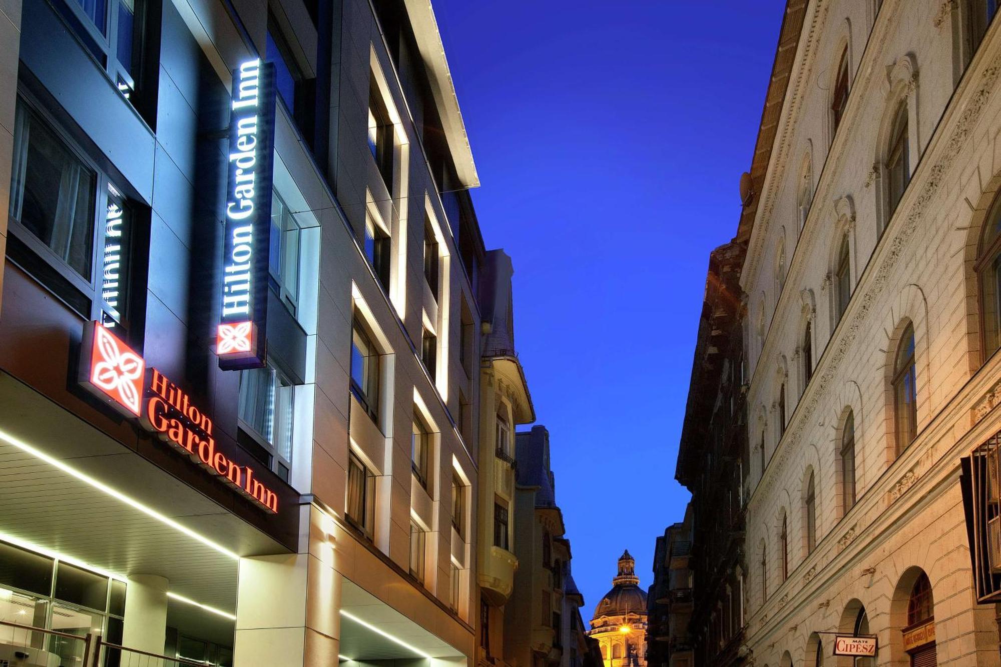 Hilton Garden Centre Готель 4*